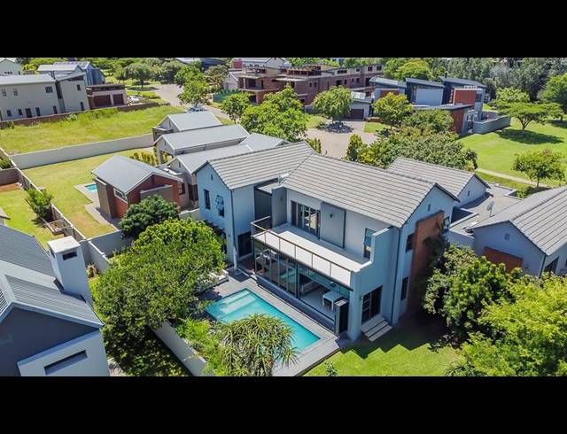 4 BEDROOM HOUSE FOR SALE IN COPPERLEAF ESTATE